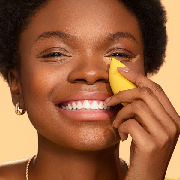 Mut-che-khuyet-diem-real-techniques-miracle-concealer-sponge 03